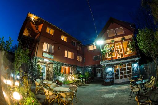 Pensiunea Eden - Housity