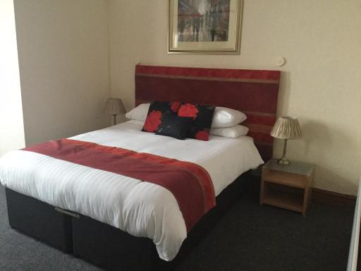Woodlands Guest House - Housity