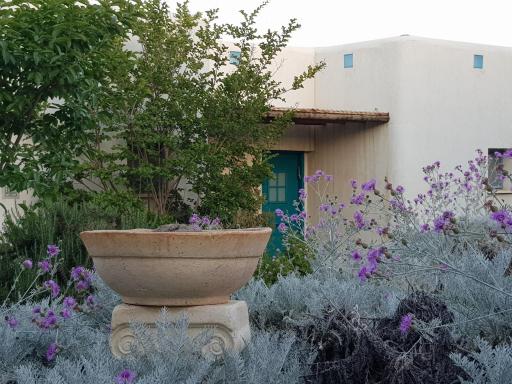 Nano's Place - Housity