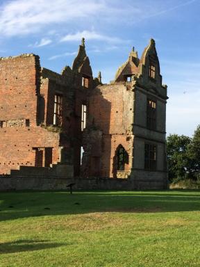 The Old School B&B - Housity