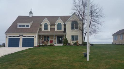 Inn 38 Oak Bluff Circle - Housity