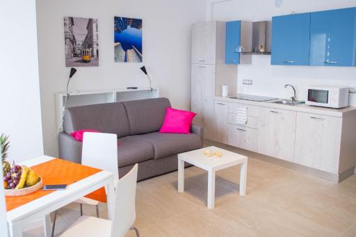 Loreto - Colorful Studio - Housity