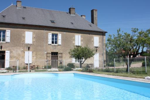 Château Latour - Housity