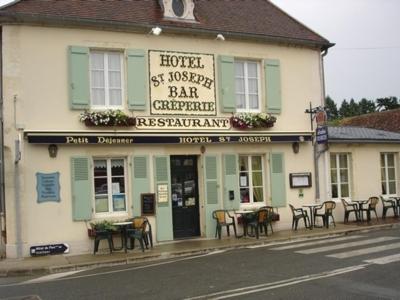 Logis hotel Saint-Joseph - Housity