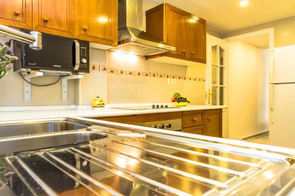 Una cocina o zona de cocina en Apartment in Marbella Milla de Oro