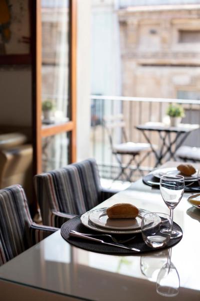 Un restaurante o lugar para comer en Serranos Apartment