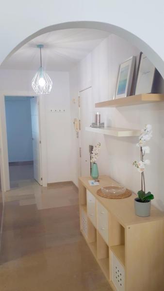 Un baño de Aguamarina Apartamento