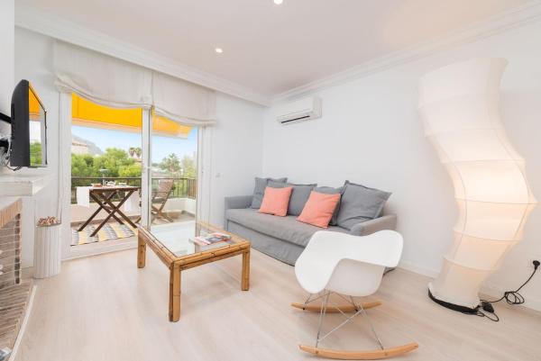 Zona de estar de Modern apartment Rosmar iii Alcudia