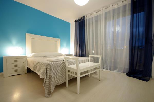 Cama o camas de una habitación en Livingtarifa Apartamento Pez Luna