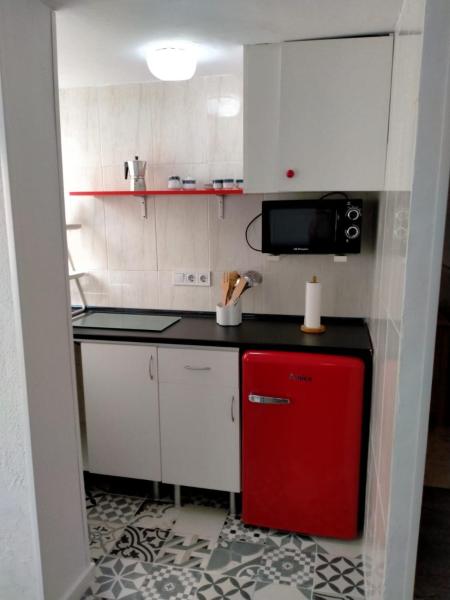 Una cocina o zona de cocina en Apartamento completo a 5min de la playa