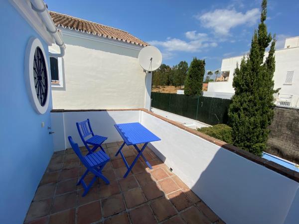 Vista de la piscina de Charming 1 bedroom suite next to Puerto Banus o alrededores