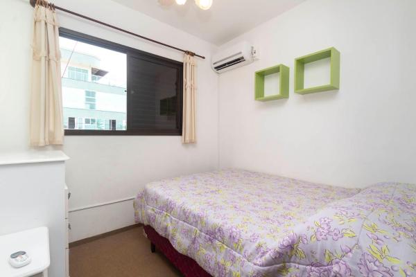 Cama o camas de una habitación en APARTAMENTO BEIRA MAR LATERAL NA PRAIA DE MARISCAL 2661