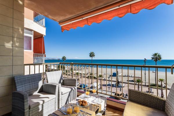 Un balcón o terraza de Sur Suites Don Miguel