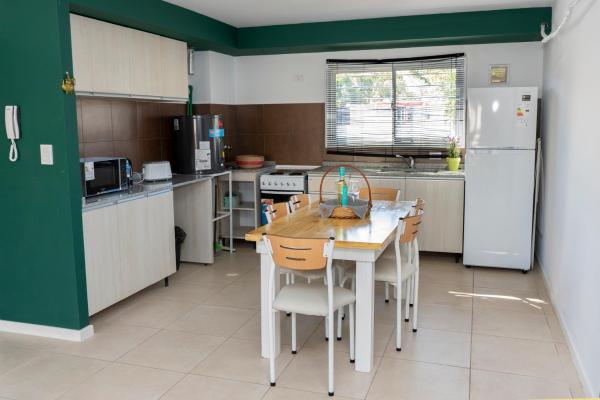 Una cocina o zona de cocina en el Departamento "Los López"