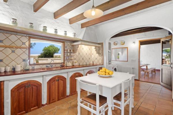 Un restaurante o sitio para comer en Finca Sant Jordi de Baix