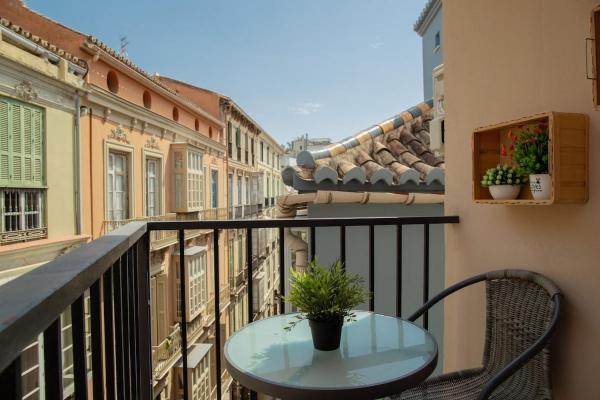 Un balcón o terraza de C91 - Two Bedroom apartment next to Alcazaba