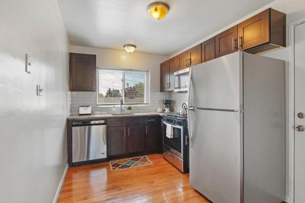 Una cocina o zona de cocina en 3BR Apartamento acogedor con sala de estar cómoda - Bell 2G