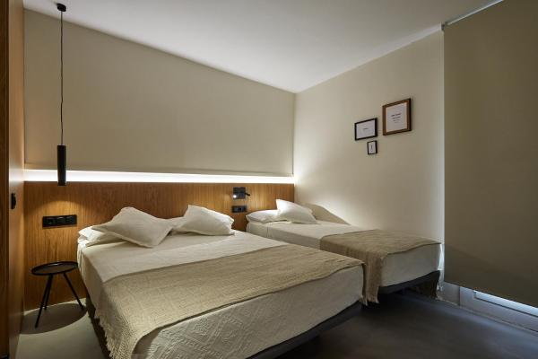 Cama o camas de una habitación en Ella Hostel Ramblas