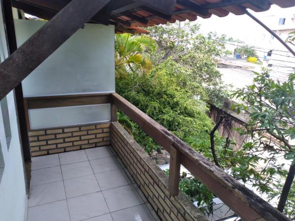 Un balcón o terraza de CASA AMARELA
