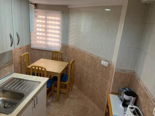 Una cocina o zona de cocina en Apartamento renovado en Málaga (SM)