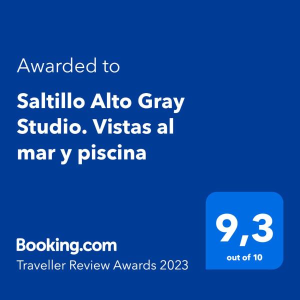 Certificado, premio, señal o documento que está expuesto en Saltillo Alto Gray Studio.  Vistas al mar y piscina