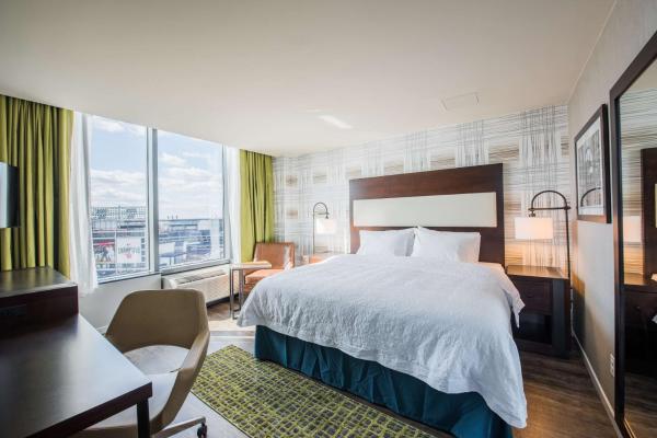 Hampton Inn & Suites Washington, D.C. - Navy Yard