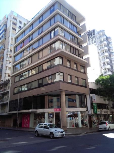 El edificio en el que está el departamento