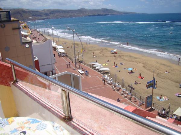 Un balcón o terraza de The Beach Les Pedreres Vacacional