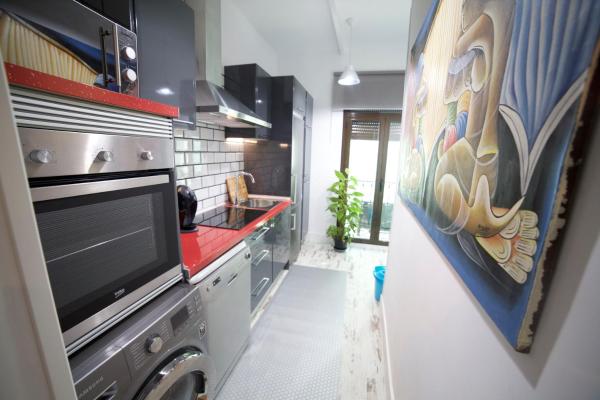 Una cocina o zona de cocina en Apartments Madrid Las Letras
