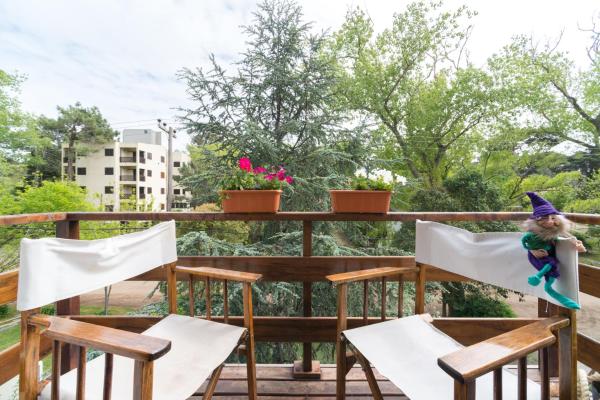 Un balcón o terraza en Cabañas Gonzalez