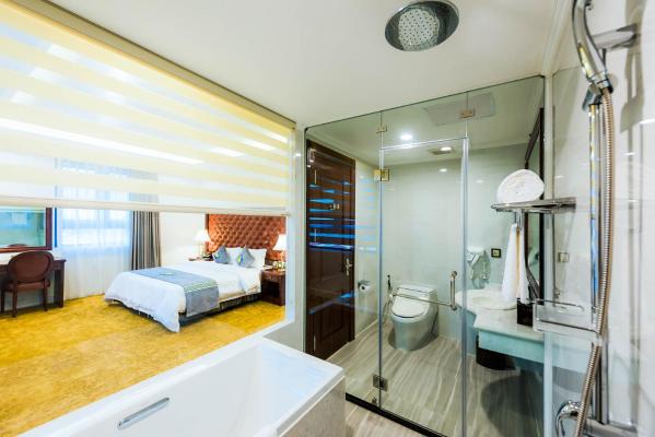 Suite with City View