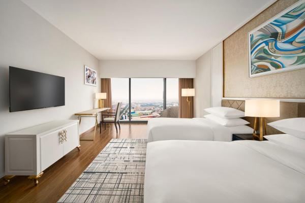 Sheraton Club Twin Skyline View