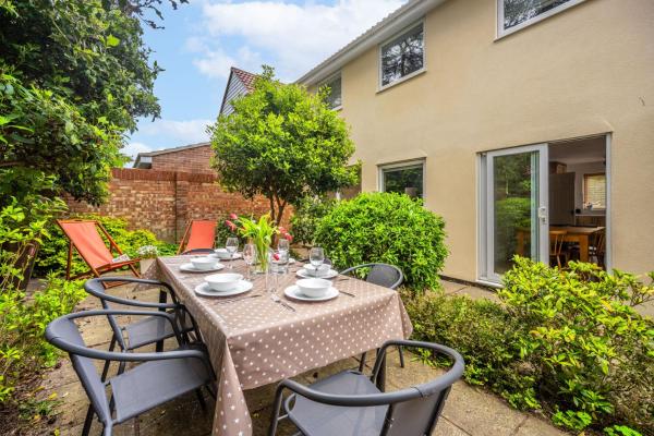 The Pines accommodation image