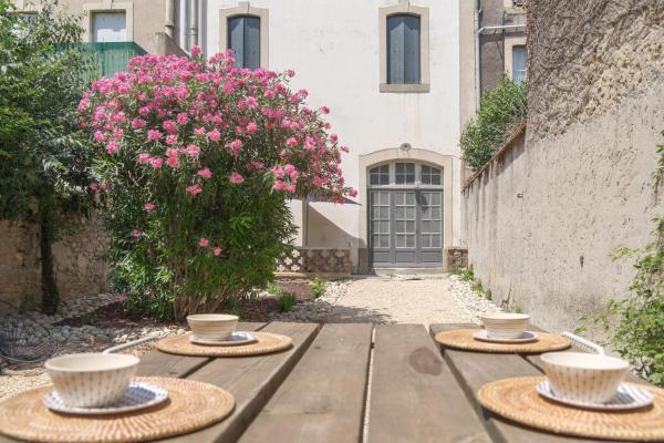 Tribus-gites Urbains Carcassonne accommodation image