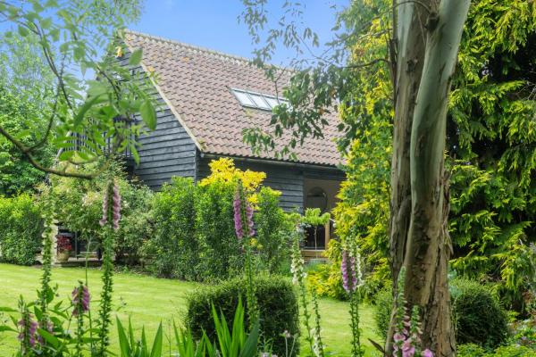 Attractive 2 storey, 2 bedroom barn in Long Melford accommodation image