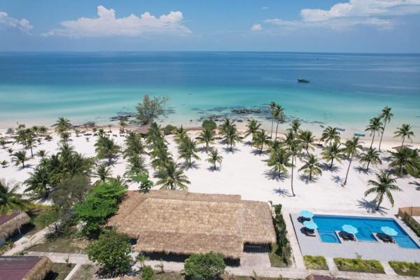 The Beach Resort accommodation image
