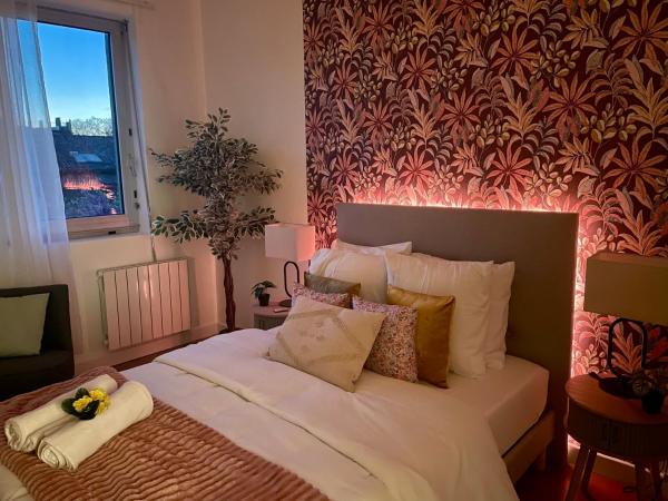Stylish Apartment with Balcony - Very Central - Long Stays and Pets Welcome accommodation image