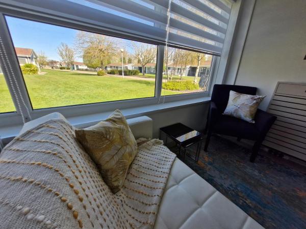 Modern Newly Renovated Home on the Broads