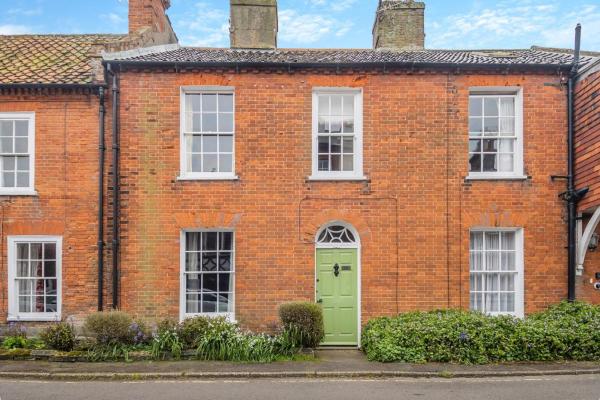 4 Bed in Southwold oc-park
