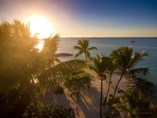  Siboney Beach Club - picture  : Beach,Sunset,Property 