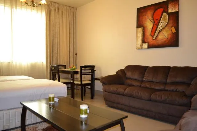  Abu Dhabi Plaza Hotel Apartments - picture  : Seating area,Decorative detail 