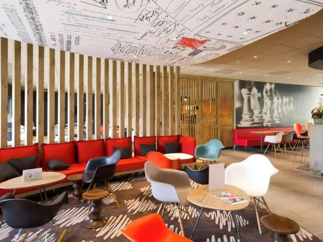  Ibis Wavre Brussels East - picture  : Patio,Lounge or bar,On site,Property 