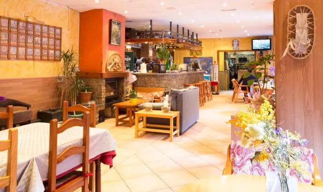  Hotel Antic - picture  : Restaurant/places to eat,Property 