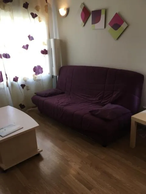  Sol Tarter - picture  : Seating area,Living room,City view,Property 