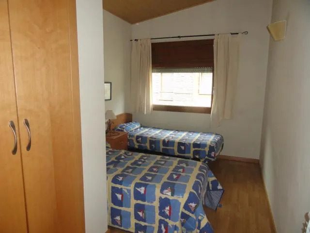  Sol Tarter - picture  : Bed 