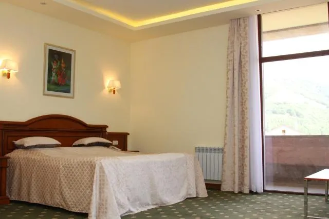  Armenia Hotel - picture  : Bed,Photo of the whole room,Room 
