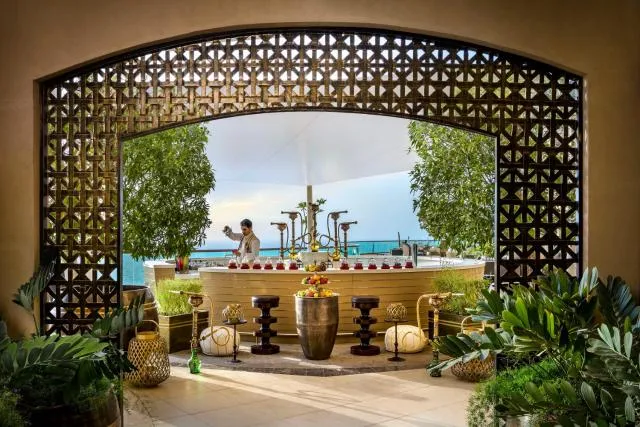  Fairmont Ajman - picture  : Restaurant/places to eat,Food and drinks,Sea view,Property 