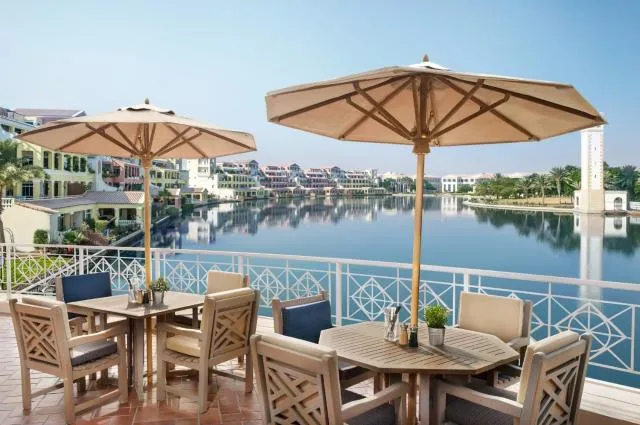  Copthorne Lakeview Executive Apartments Dubai, Green Community - picture  : Restaurant/places to eat,Lake view,Property 