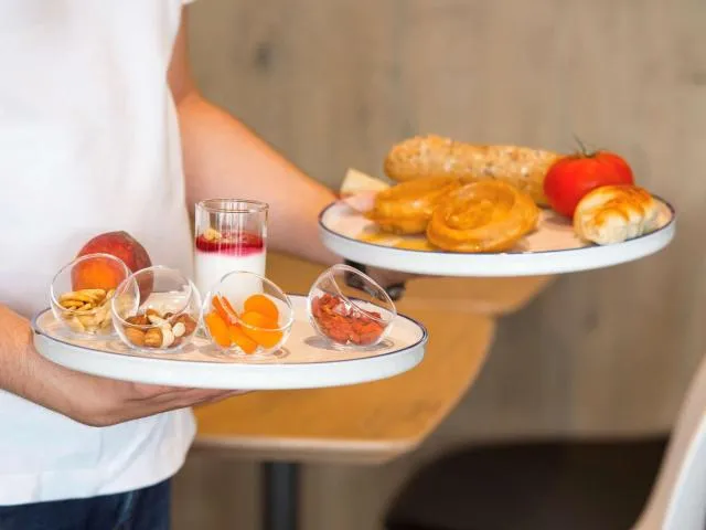  Ibis Wavre Brussels East - picture  : Restaurant/places to eat,Food,Dining area,On site,Property 