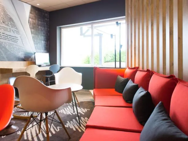  Ibis Wavre Brussels East - picture  : Patio,Seating area,Other 
